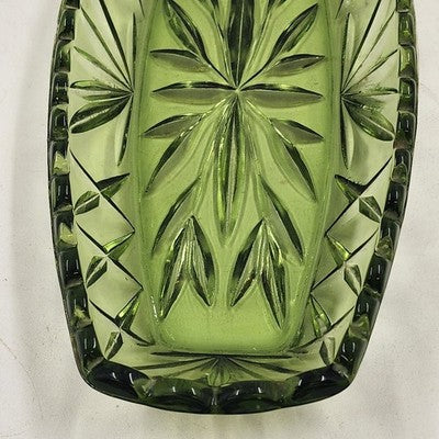 Hazel Atlas Oblong Relish Dish Green Glass Prescut Star & Scallop Edge 9.5"x4.5"