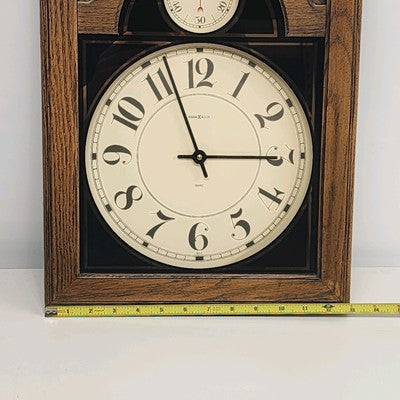 Howard Miller Oak Wood Wall Clock 612-246 Classic Quartz 18" Works w Battery VTG