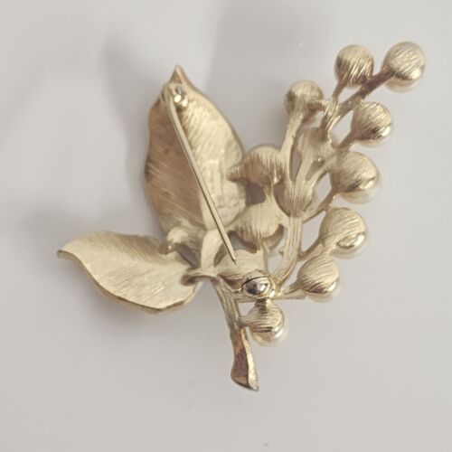 Signed Crown Trifari Leaf Berries Faux Pearl Brushed Gold Tone Brooch Vintage