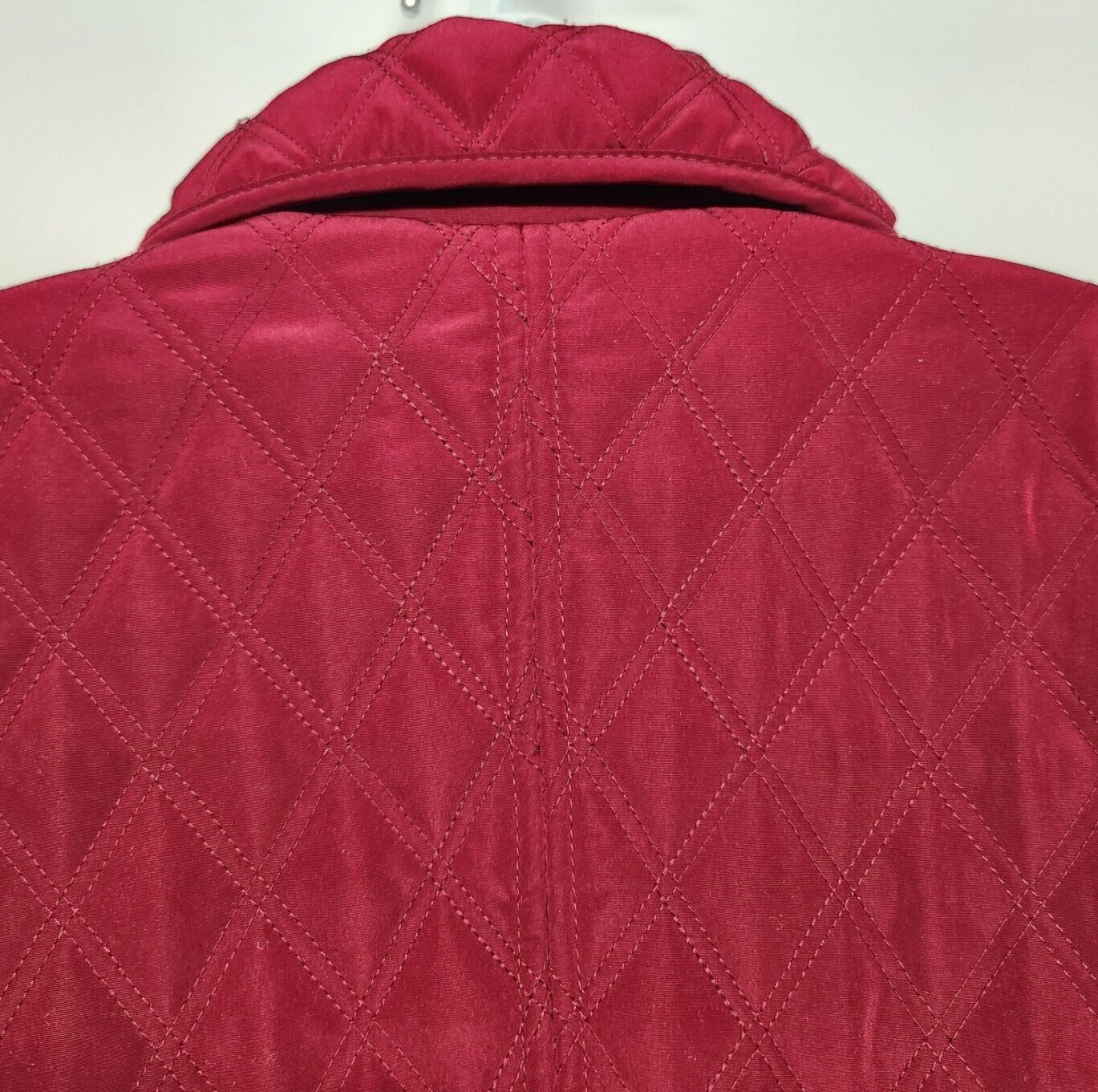 Gallery Women's Red Quilt Jacket Eyelet Closure Side Pocket 1X Long Sleeve China