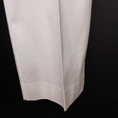 Charter Club Women's White Capri Pants Size 4 w/ 28" Straight Leg Cotton