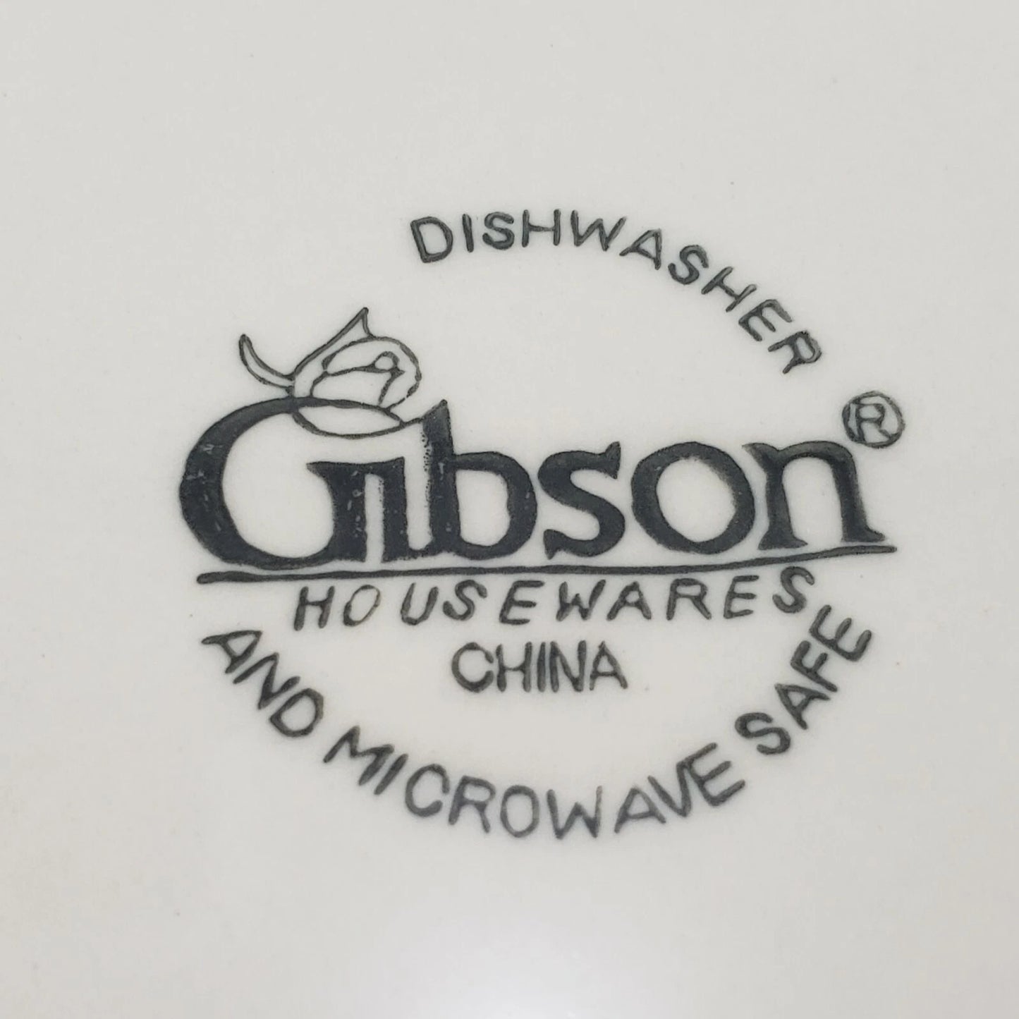 3 Gibson Welcome Home Dinner Plates 10.25" Stoneware Fruit Basket Green Rim