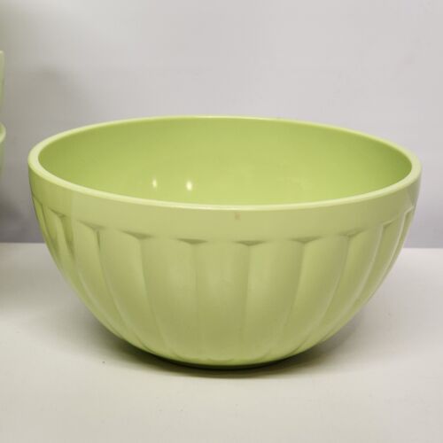 Melamine Salad Bowl Set Lime Green Vintage Taiwan Resin Molded Plastic 1980s
