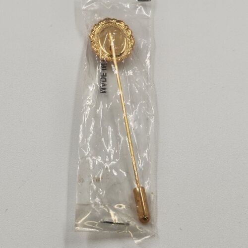 Cameo Lady Victorian White Resin Stick Hat Brooch Lapel Pin in Gold Tone 3" Long