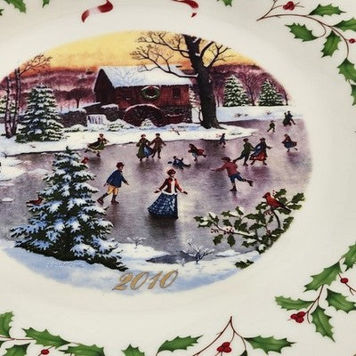 Lenox 2010 Annual Collector Christmas Plate 20th Series Numbered Holiday Skaters