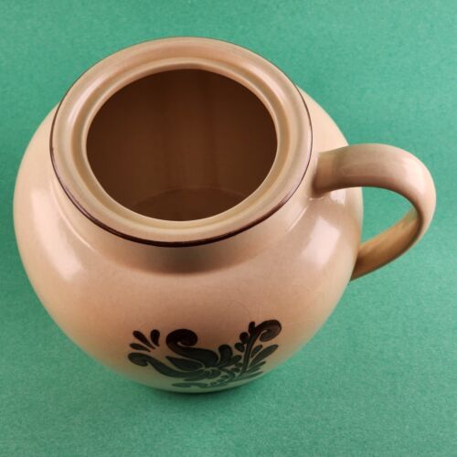 Pfaltzgraff Village 70 Bean Pot w Lid Tan with Brown 7"x 6¾" USA Vintage