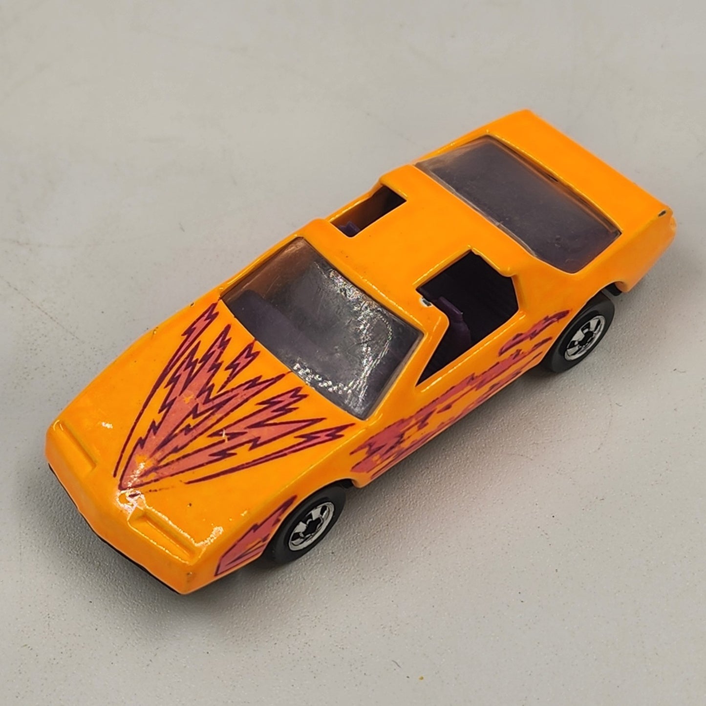 Hot Wheels No 167 Pontaic ‘80s Firebird Orange BW w Lightning Bolts Diecast 1992