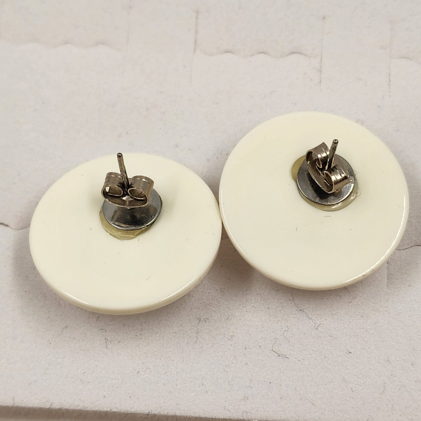 Round White & Silver Tone Pierced Earrings 1” Button Studs Butterfly Closure