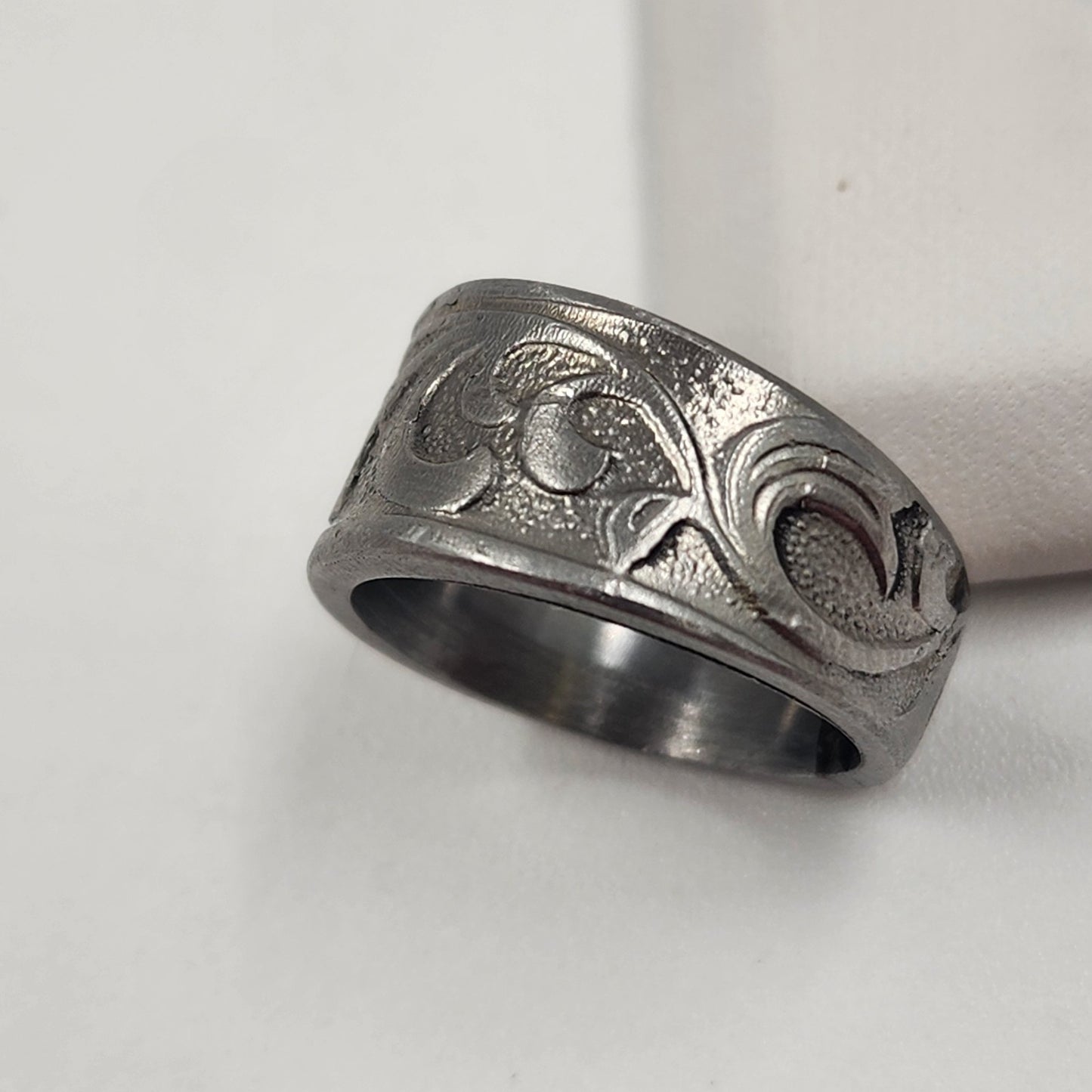 Silver Tone Ornate Band Ring Size 6.75 Filigree Scrollwork Design