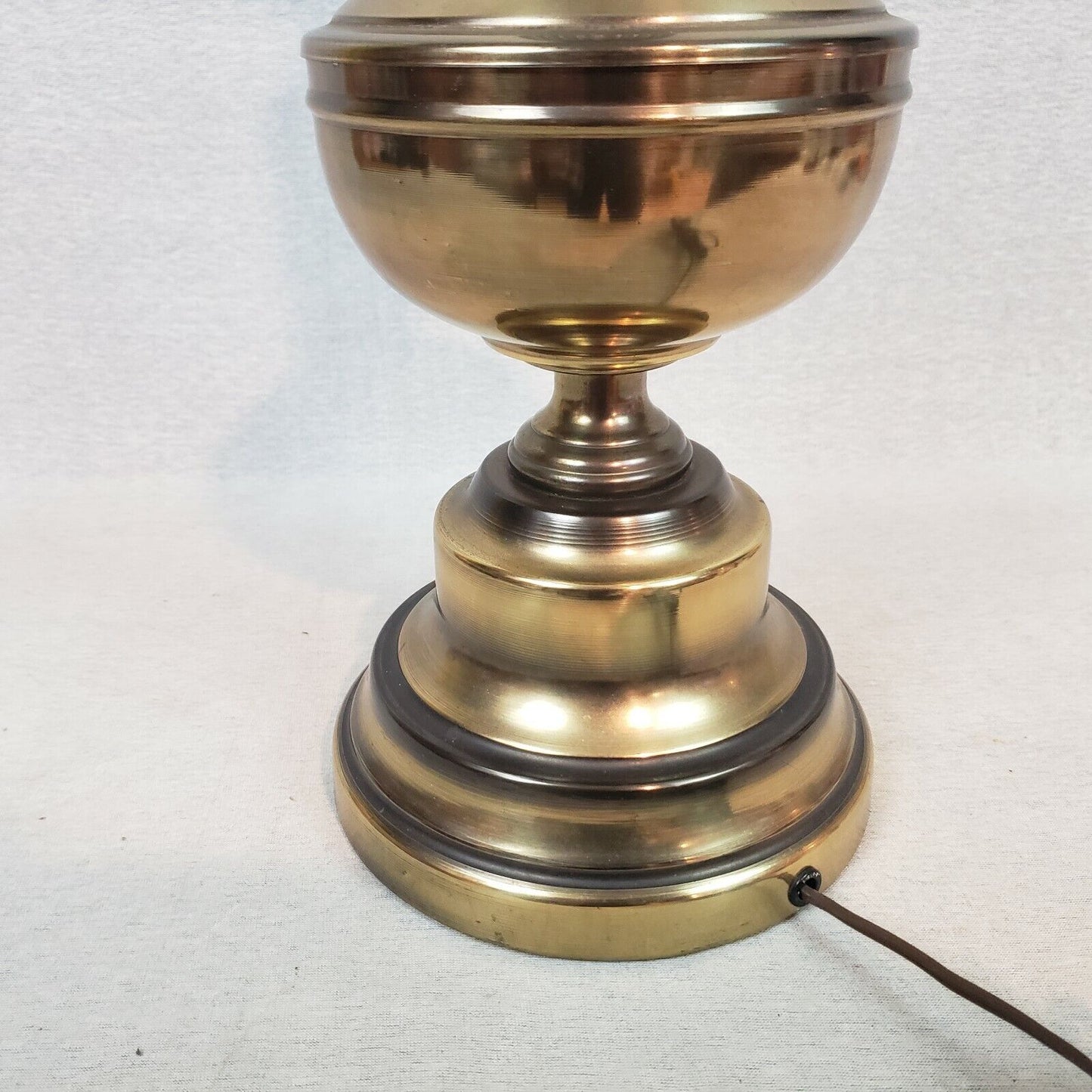 Vintage Brass Table Lamp 19" Weighted Base 3-Way Switch 9" Harp Classic
