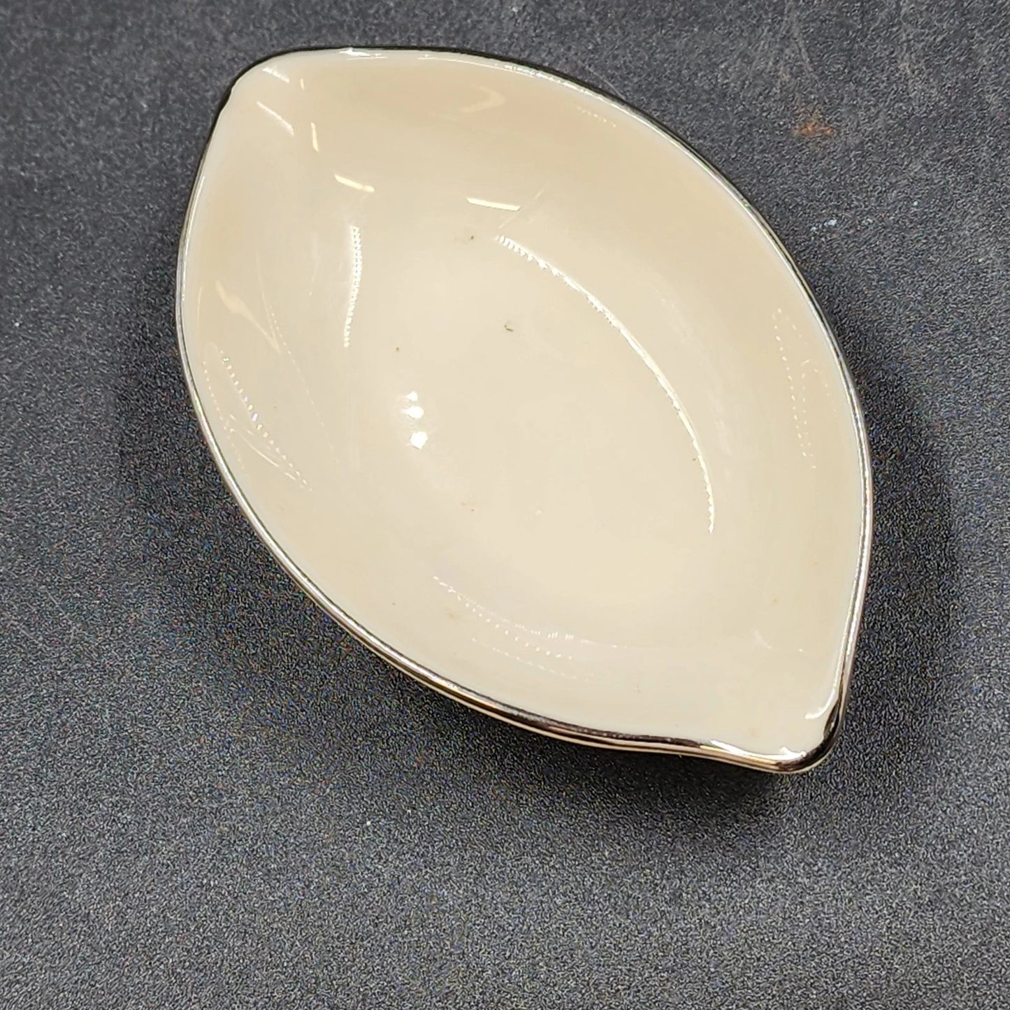 Lenox Olympia Vanity Trinket Dish Cream Oval Platinum Hand Trimmed 4" USA Vtg