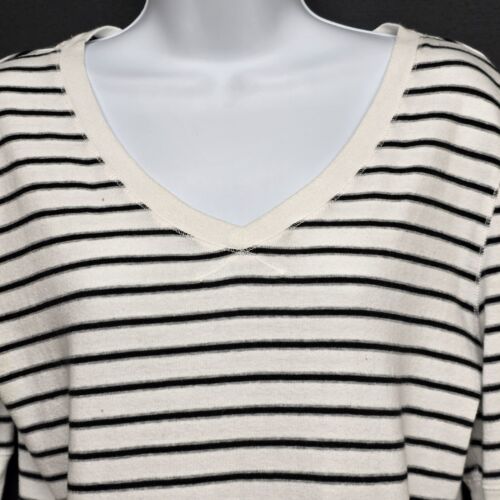 Calvin Klein Performance T-Shirt XL Women's White w Black Stripe V Neck 1/2 SL