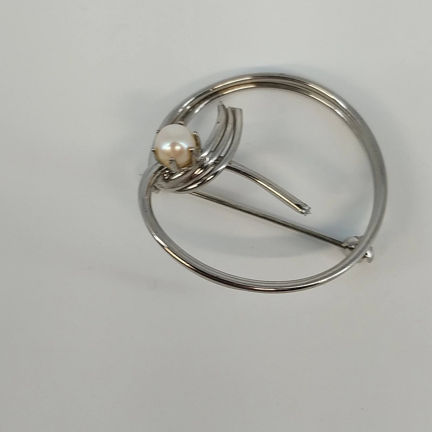 Sterling Silver Circle Brooch Faux Pearl Modernist Pin .925 Polished 1.5"