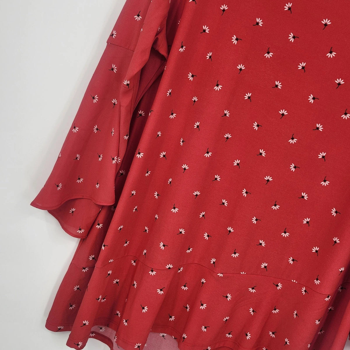 Roz & Ali Women's 1X Red Floral Blouse 3/4 Sleeve Ruffle High Low Hem Stretch