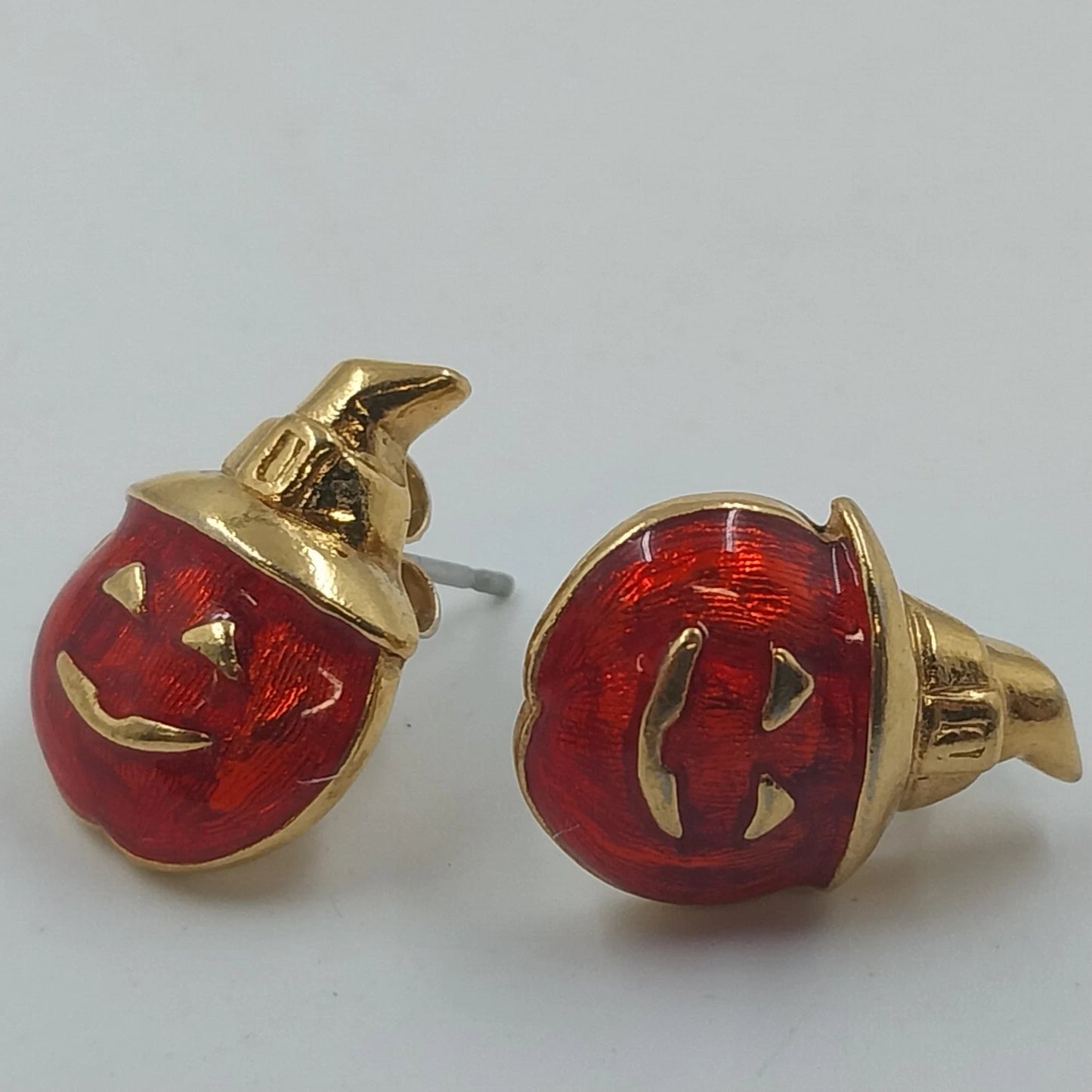 Avon Pumpkin Witch Hat Stud Halloween Earrings Jack O Lantern Gold Enamel 1994