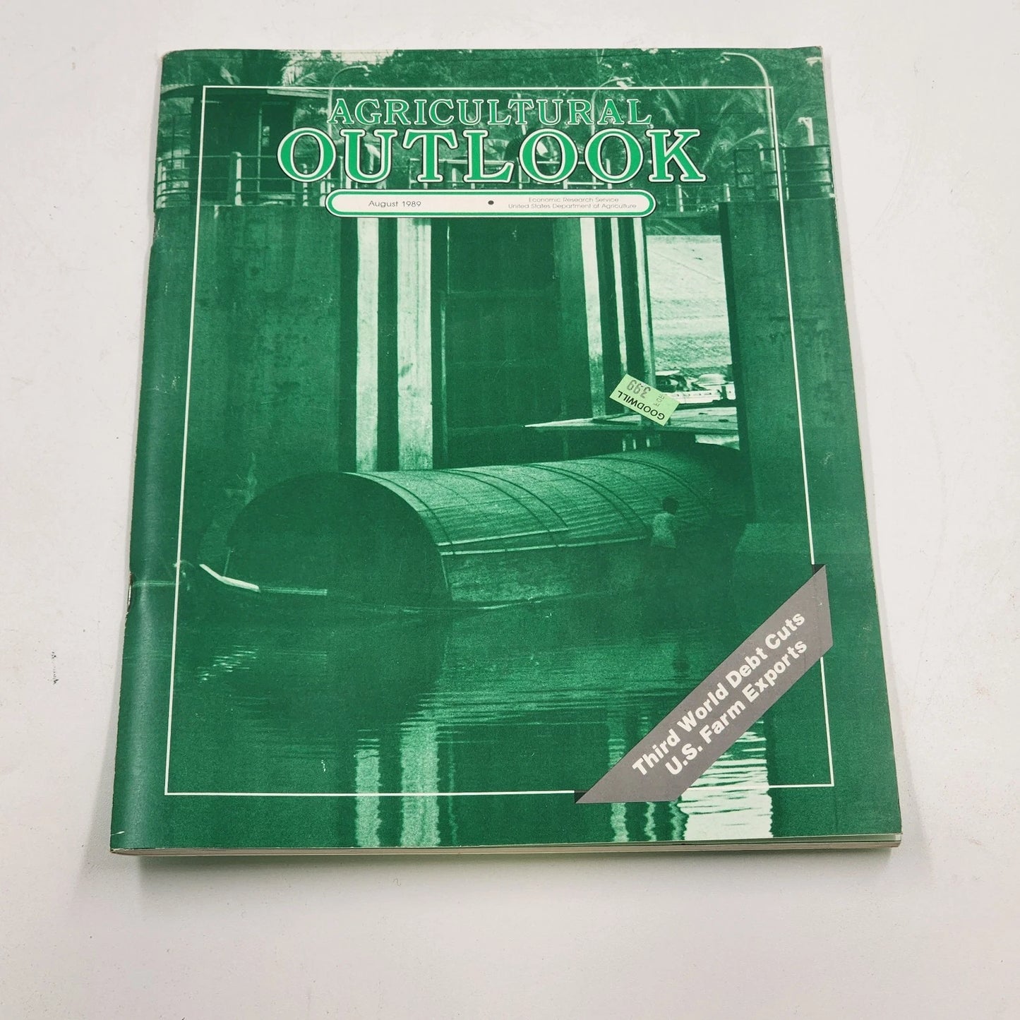 8 Agricultural Outlook Magazines May–Dec 1989 USDA Vintage Farm Reports