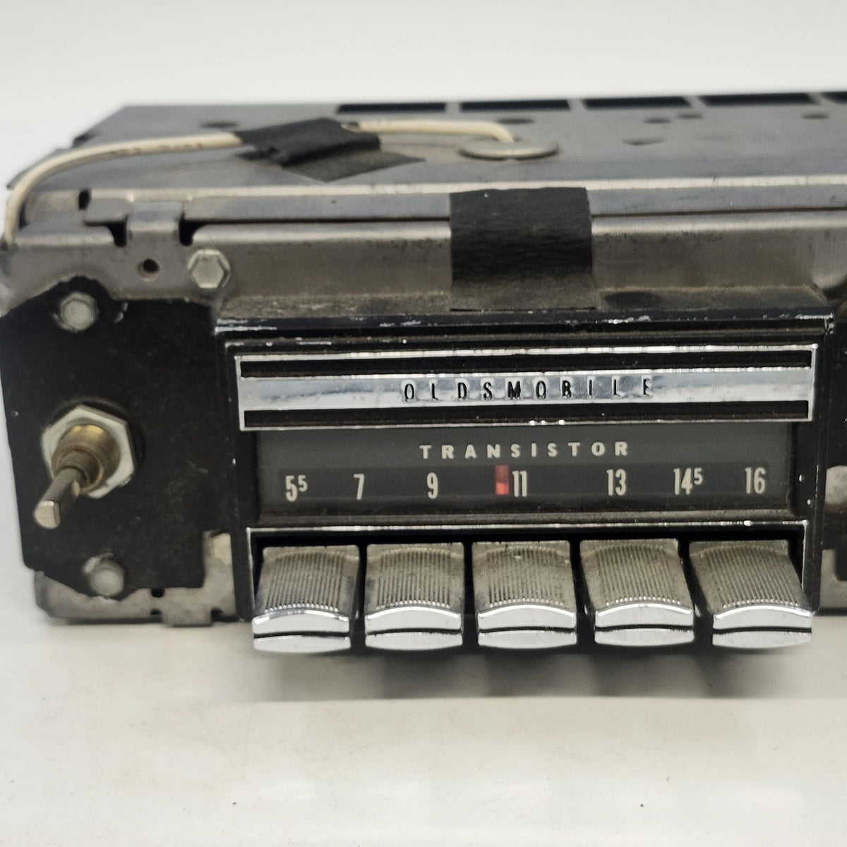 Oldsmobile Delco AM Push Button Transistor Car Radio With Knobs Untested OEM