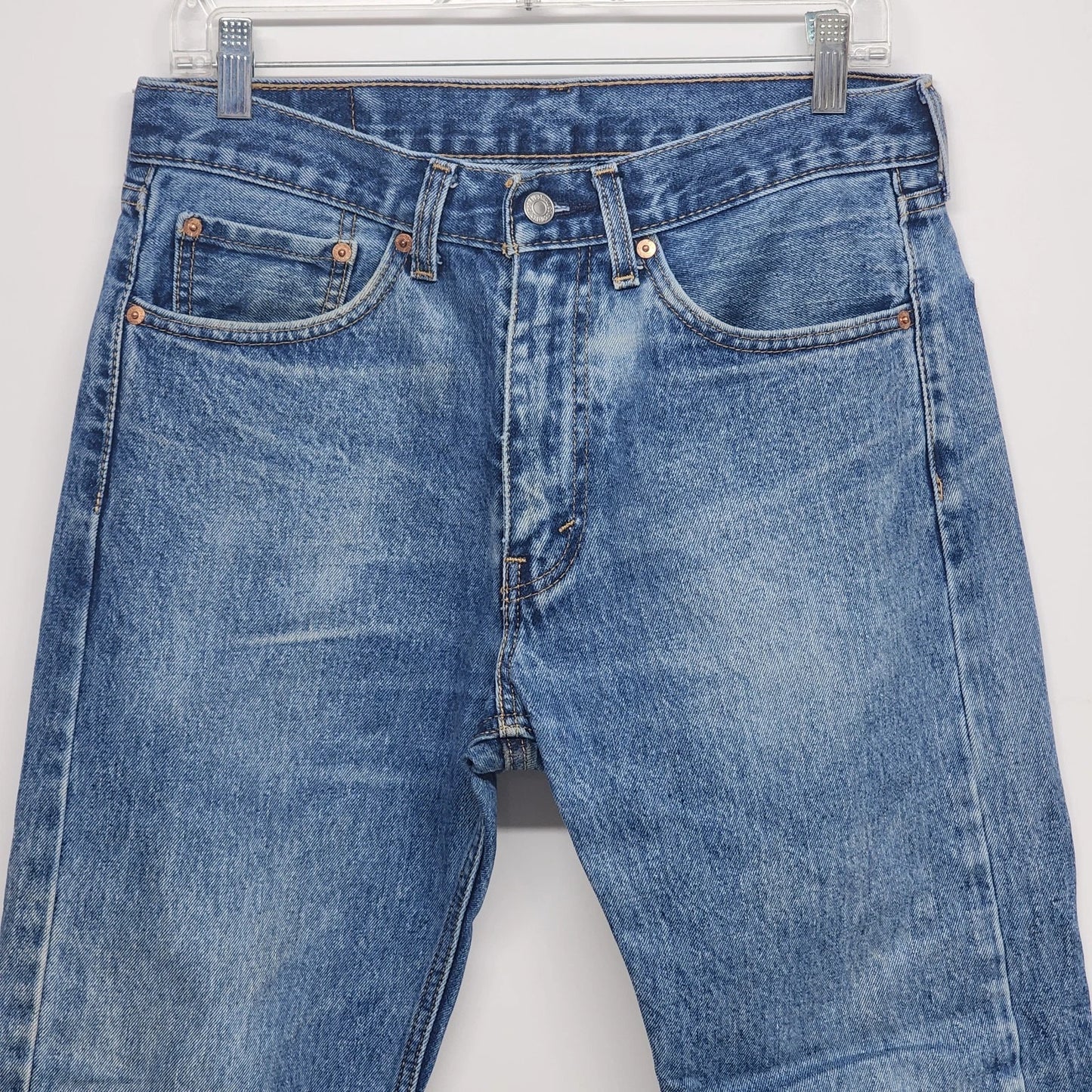 Levi’s 505 Men's 32x30 Straight Leg Jeans Distressed Blue Regular Minor Stain