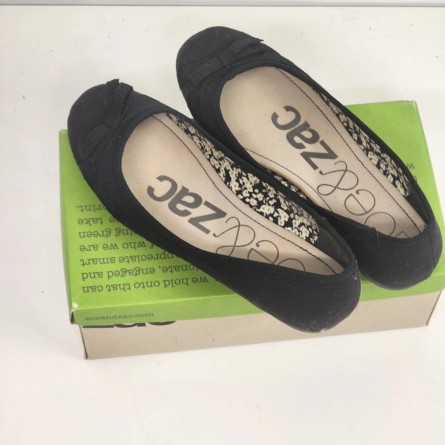 Zoe & Zac Ballet Flats Black Canvas Bow Slip On Comfort Shoes Women’s 8.5