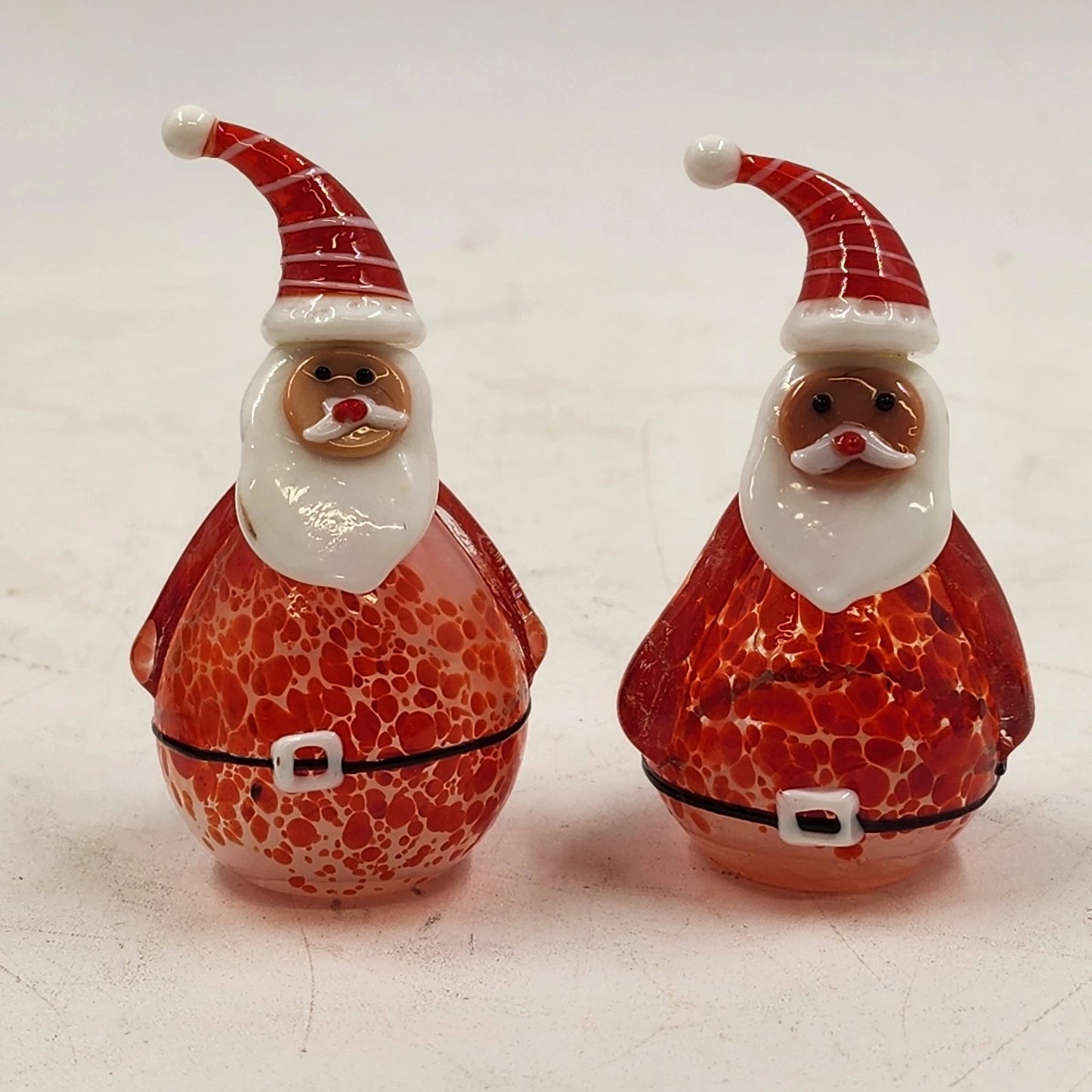 Santa Claus Glass Salt and Pepper Shaker Set Pier 1 Hand Blown 3.5" Holiday Gift