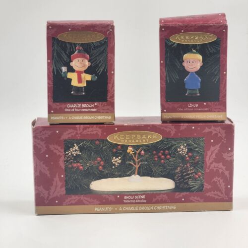 Hallmark Peanuts Charlie Brown 30th Anniversary 3 Pc Christmas Tree Figurine Set