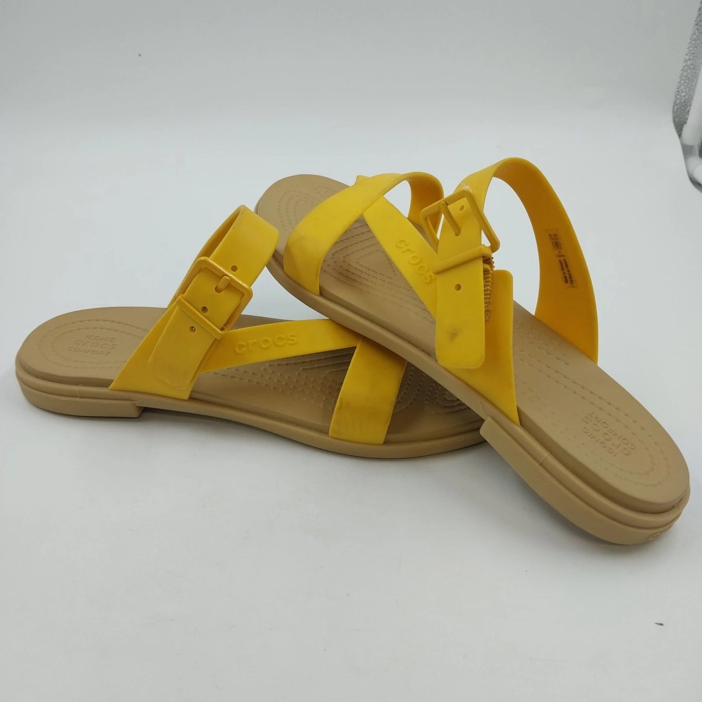 Crocs Tulum Women’s Yellow Strappy Buckle Sandals Iconic Comfort Size W7