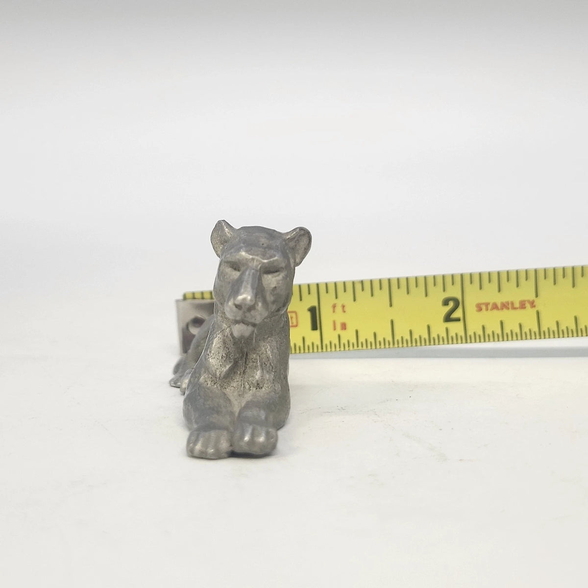 Pewter Reclining Mountain Lion Cougar Figurine 2.5" Vintage Wildlife Animal 1990