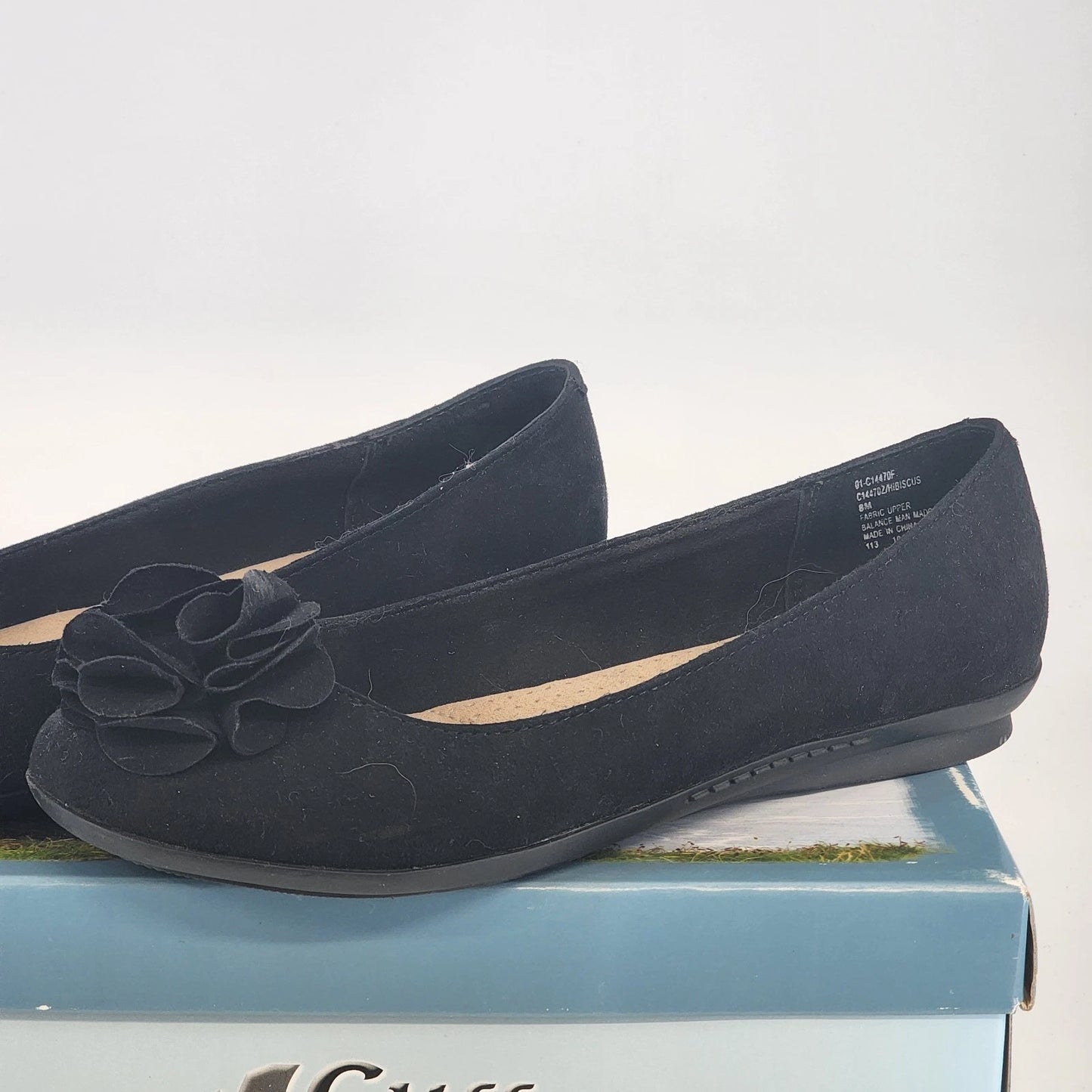 Cliffs White Mountain Hibiscus Flats Black Suede Ballet Shoes w Flower Women's 8