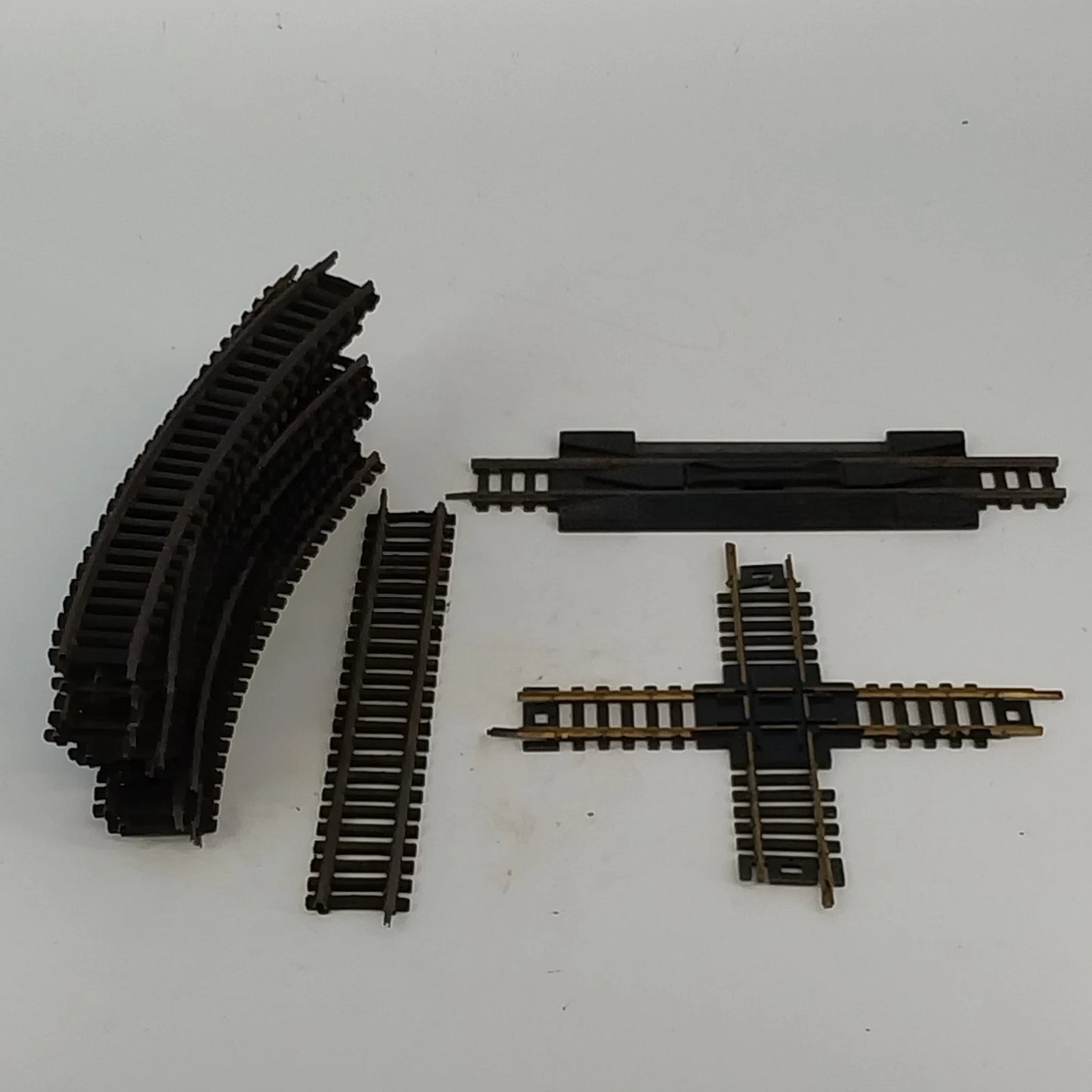 Vintage HO Scale Train Track Lot 16 Pieces Curved Straight Crossover