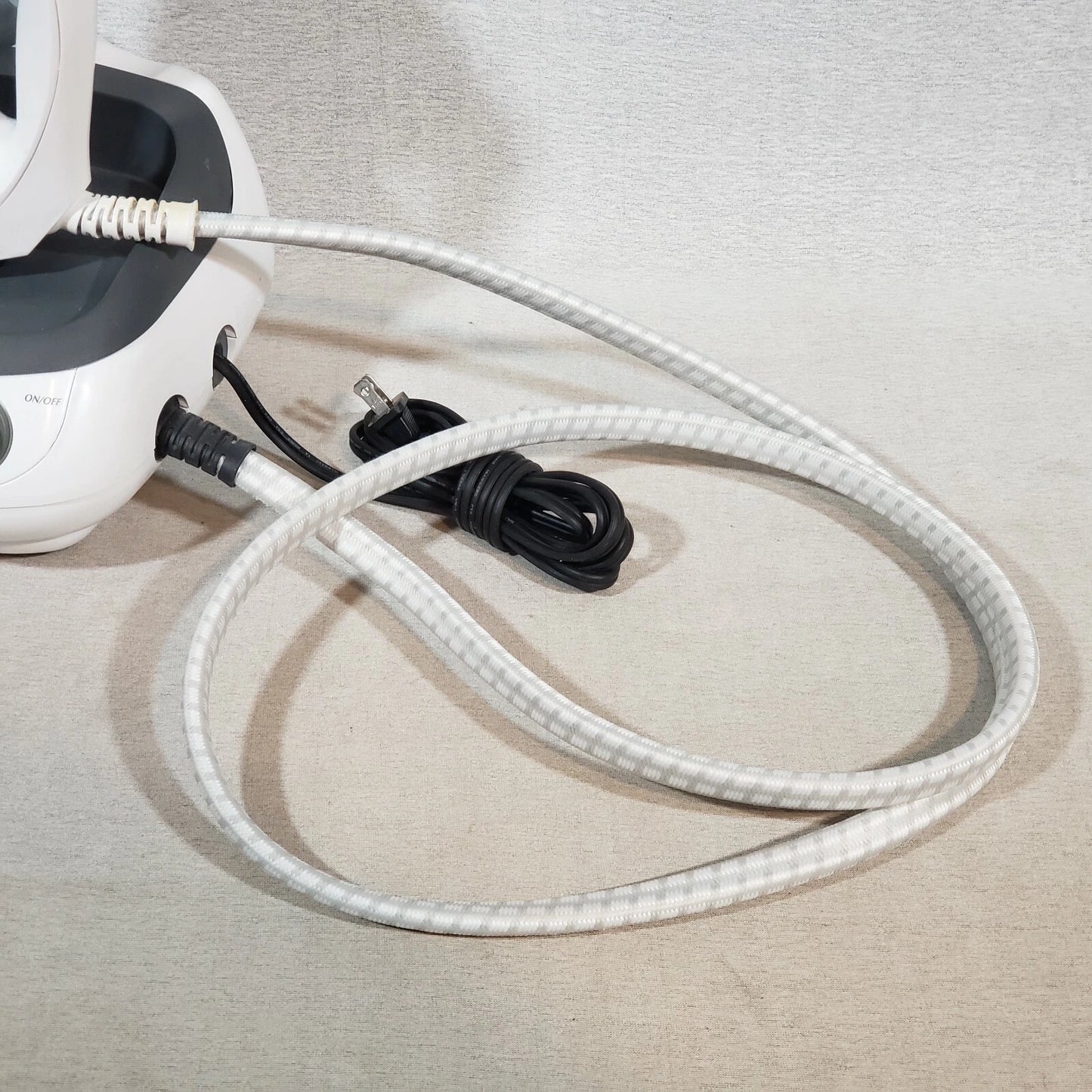 Black & Decker SG200 Steam Generator Iron Long Hose 900ml Tank Tested Works