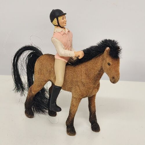 Melissa & Doug Pasture Pals 8 Horse Breeds and Case with a Plastic Jockey Person