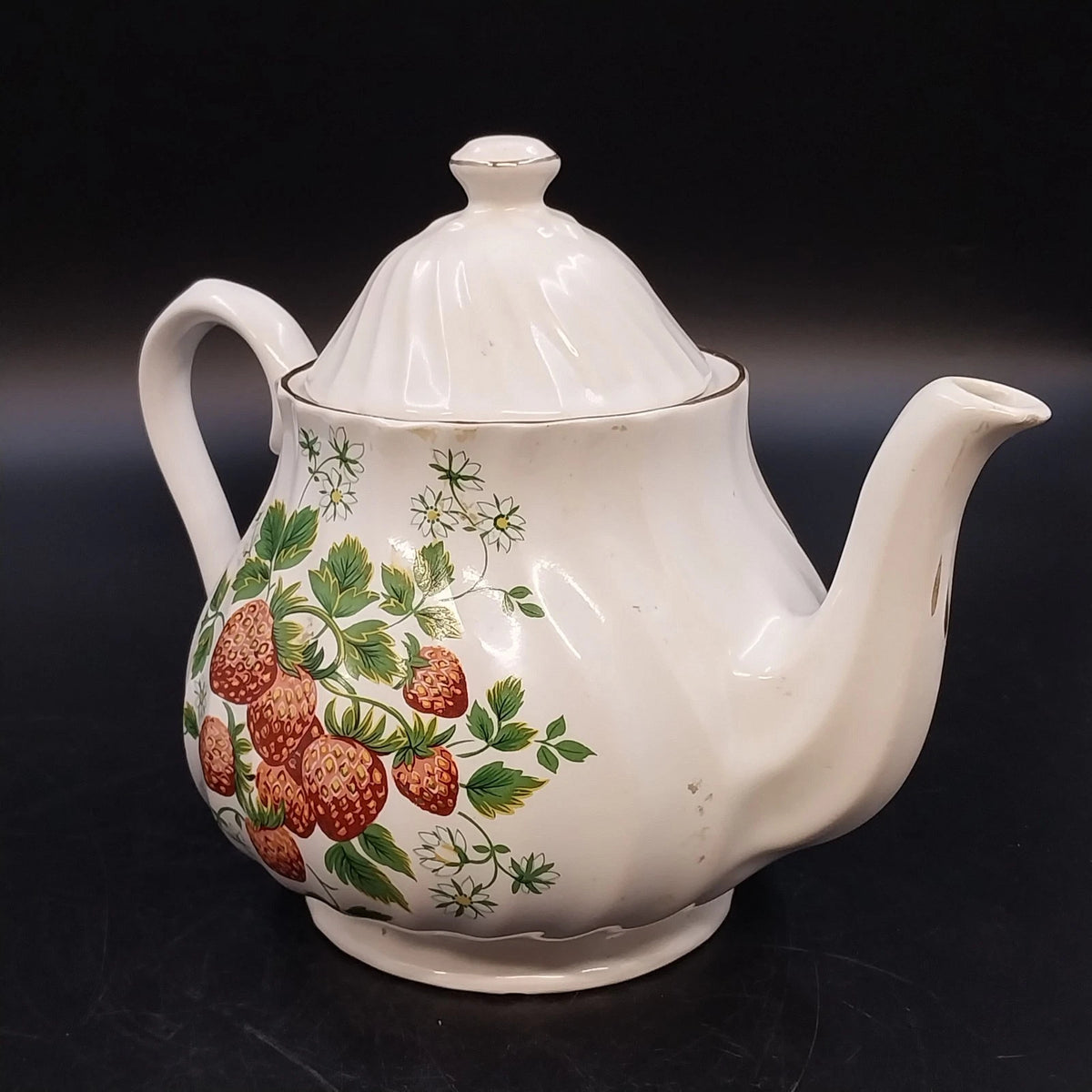 Strawberry Floral Leaves Ceramic Teapot with Ribbed Swirled Lid 6.5" Vtg Kitchen