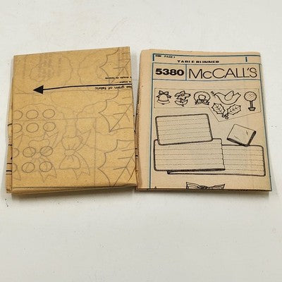 Avon McCall's 5380 Vtg Sewing Pattern Uncut Tapestry Collection 10 Holiday Craft
