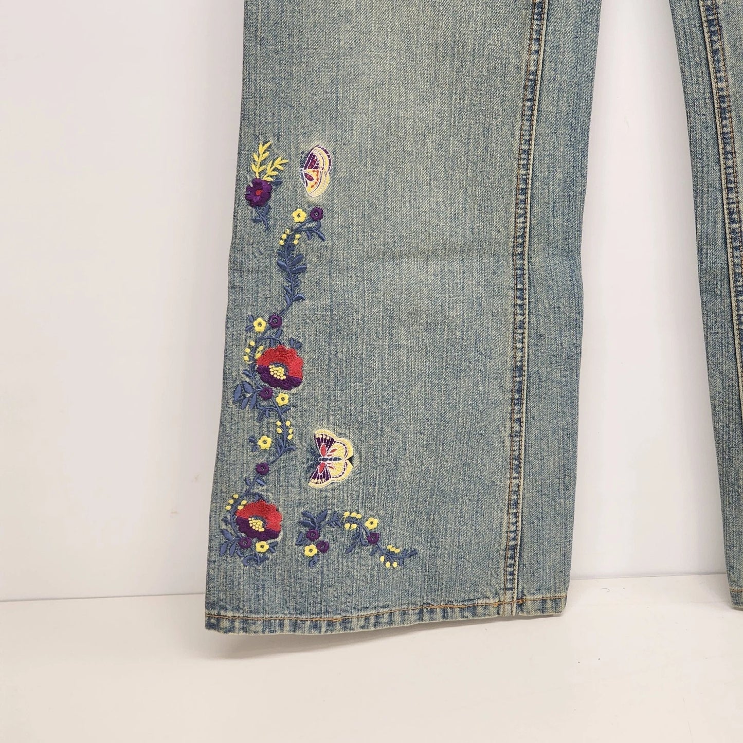 The Blues Missy Sz 10 Blue Denim Jeans 100% Cotton Embroidered Butterfly Flower