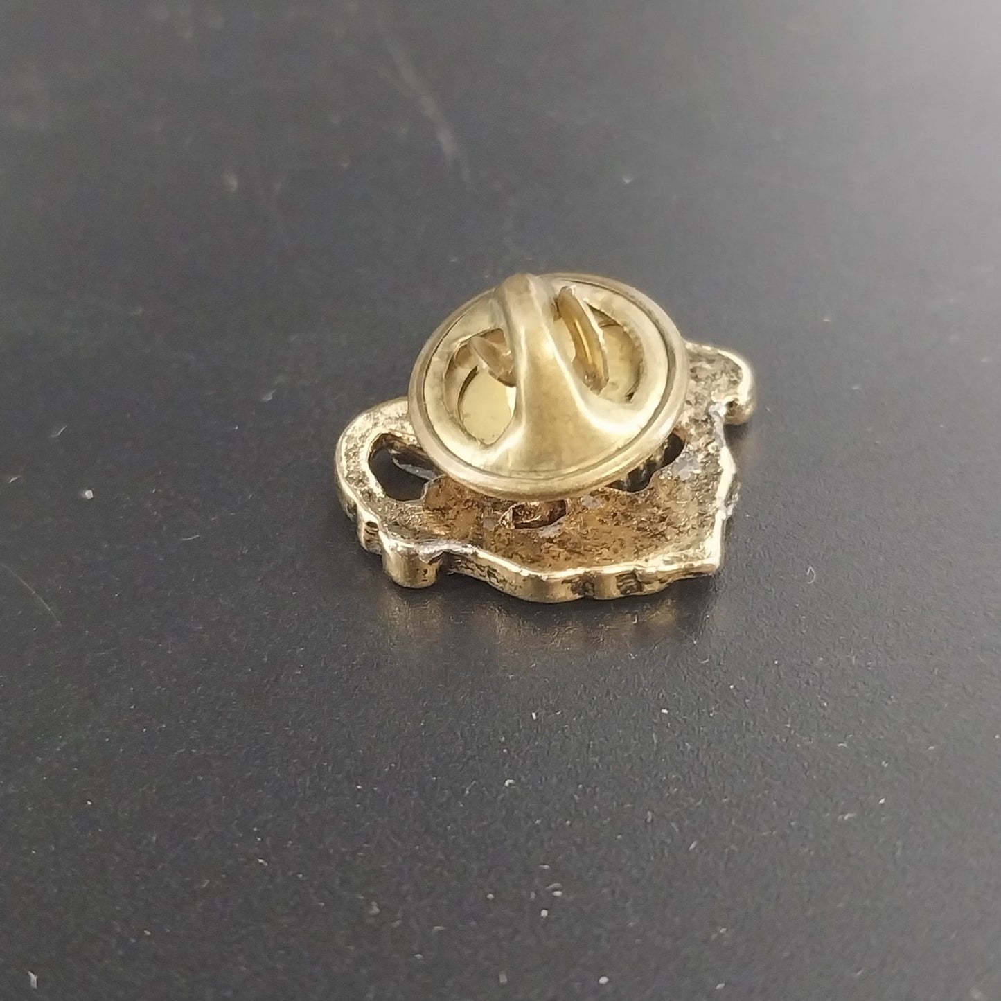 Vintage Grandma Heart Brooch Gold Tone Rose Floral Pin