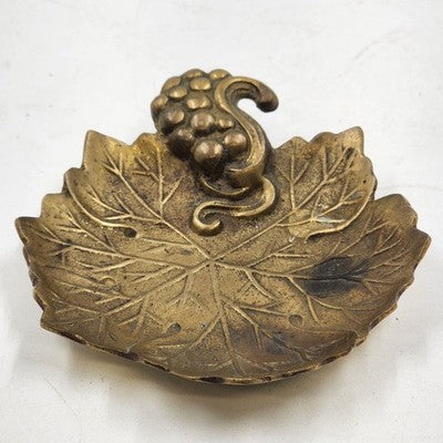 Brass Leaf Tray Trinket Dish The Vine 380 Colonial Virginia Hampton VA Korea