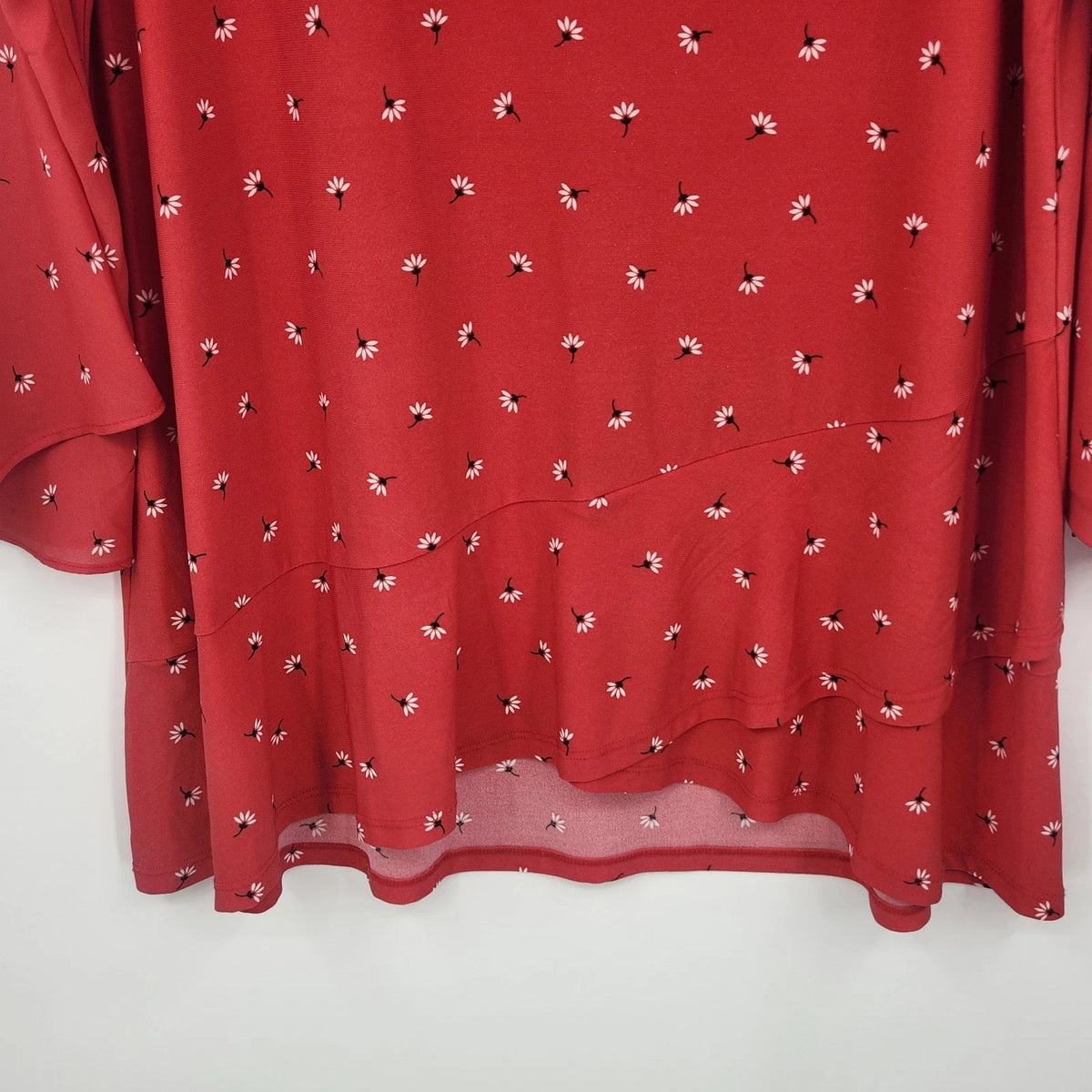 Roz & Ali Women's 1X Red Floral Blouse 3/4 Sleeve Ruffle High Low Hem Stretch