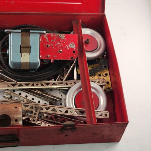 AC Gilbert Company Erector Set No 7 1/2 Engineers Set 1938 Vintage Lots of Parts