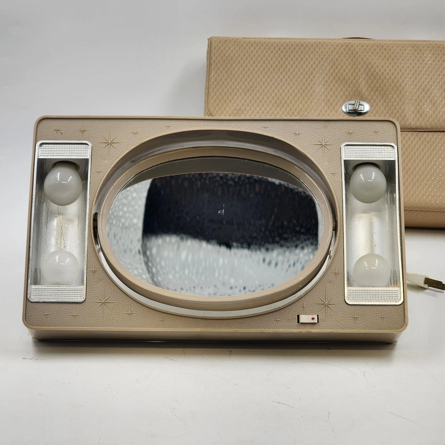 Lighted Makeup Mirror Magnifying / Standard Starburst Kitsch Glam Beige Case