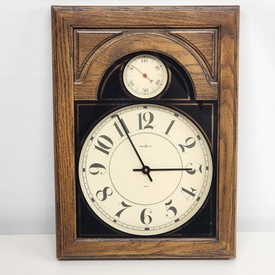 Howard Miller Oak Wood Wall Clock 612-246 Classic Quartz 18" Works w Battery VTG