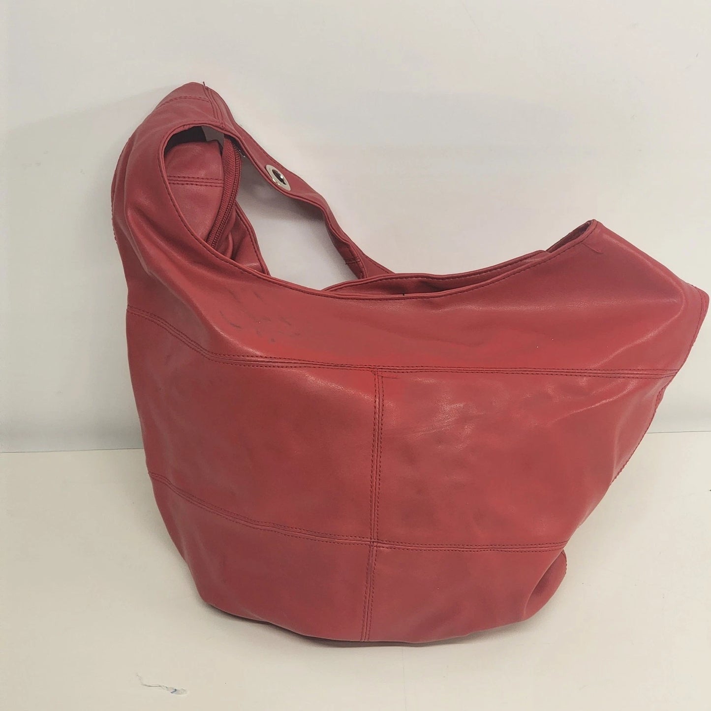 Bijoux Terner Women's Red Tote Bag PVC Shoulder Purse Large Zipper Pocket Vtg