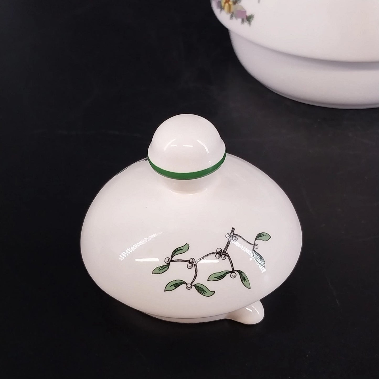 Spode Christmas Tree Teapot Lid Holly Gifts Stoneware England S3324-A6 Vintage