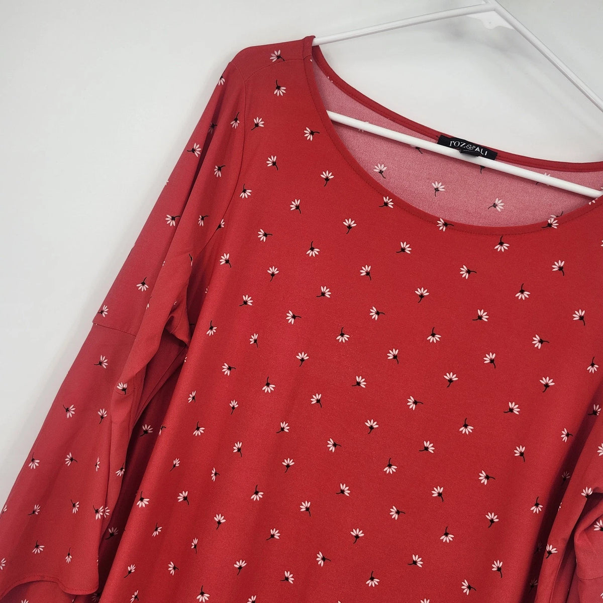 Roz & Ali Women's 1X Red Floral Blouse 3/4 Sleeve Ruffle High Low Hem Stretch