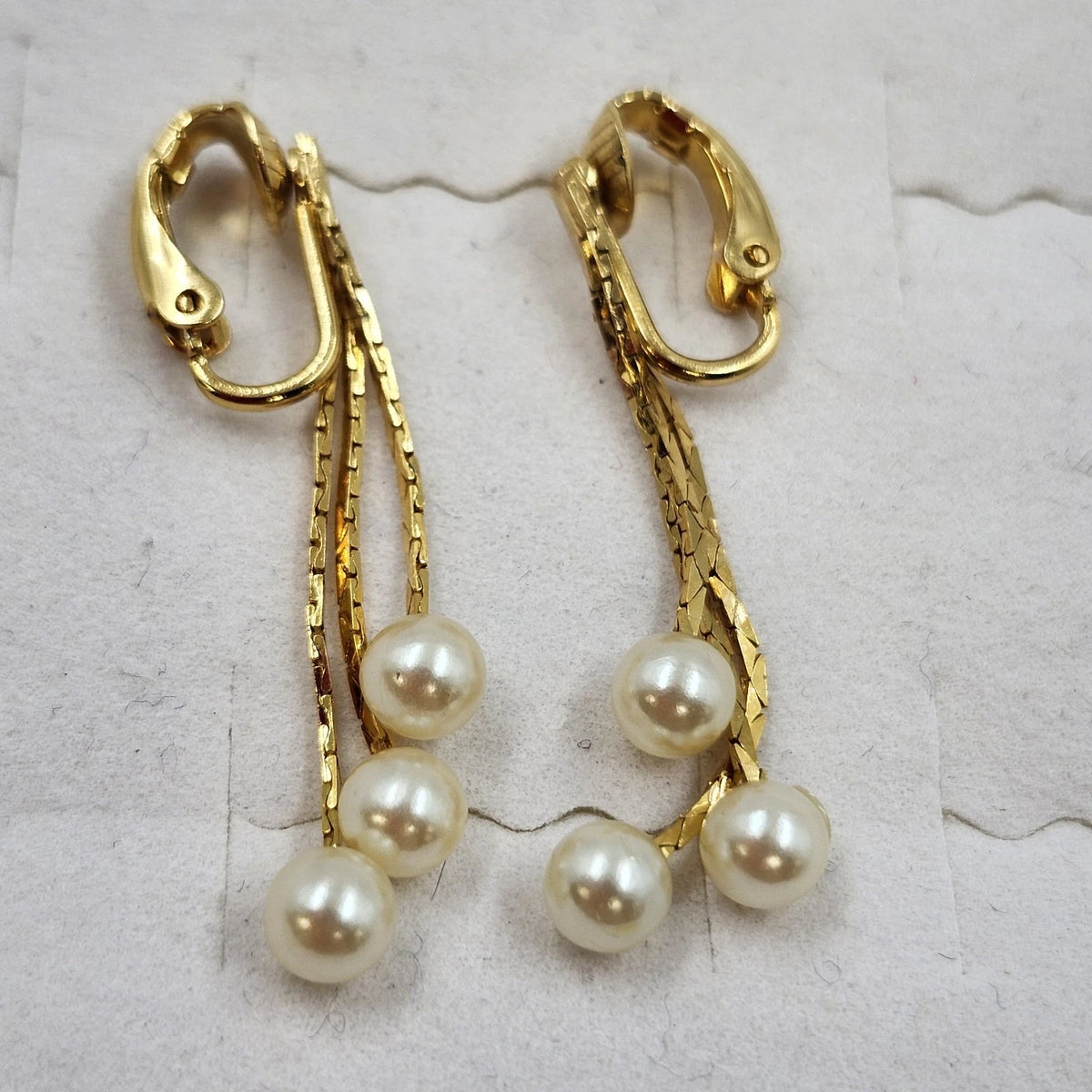 Clip On Earrings Lot 4 Pairs Avon Enamel Faux Pearl Rhinestone Floral Swarovski