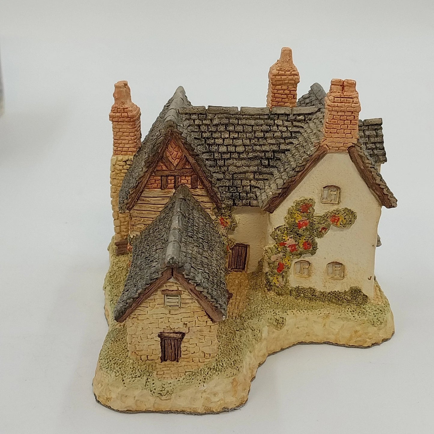 David Winter Cottages Benbow's Farmhouse Herefordshire 1987 COA Original Box