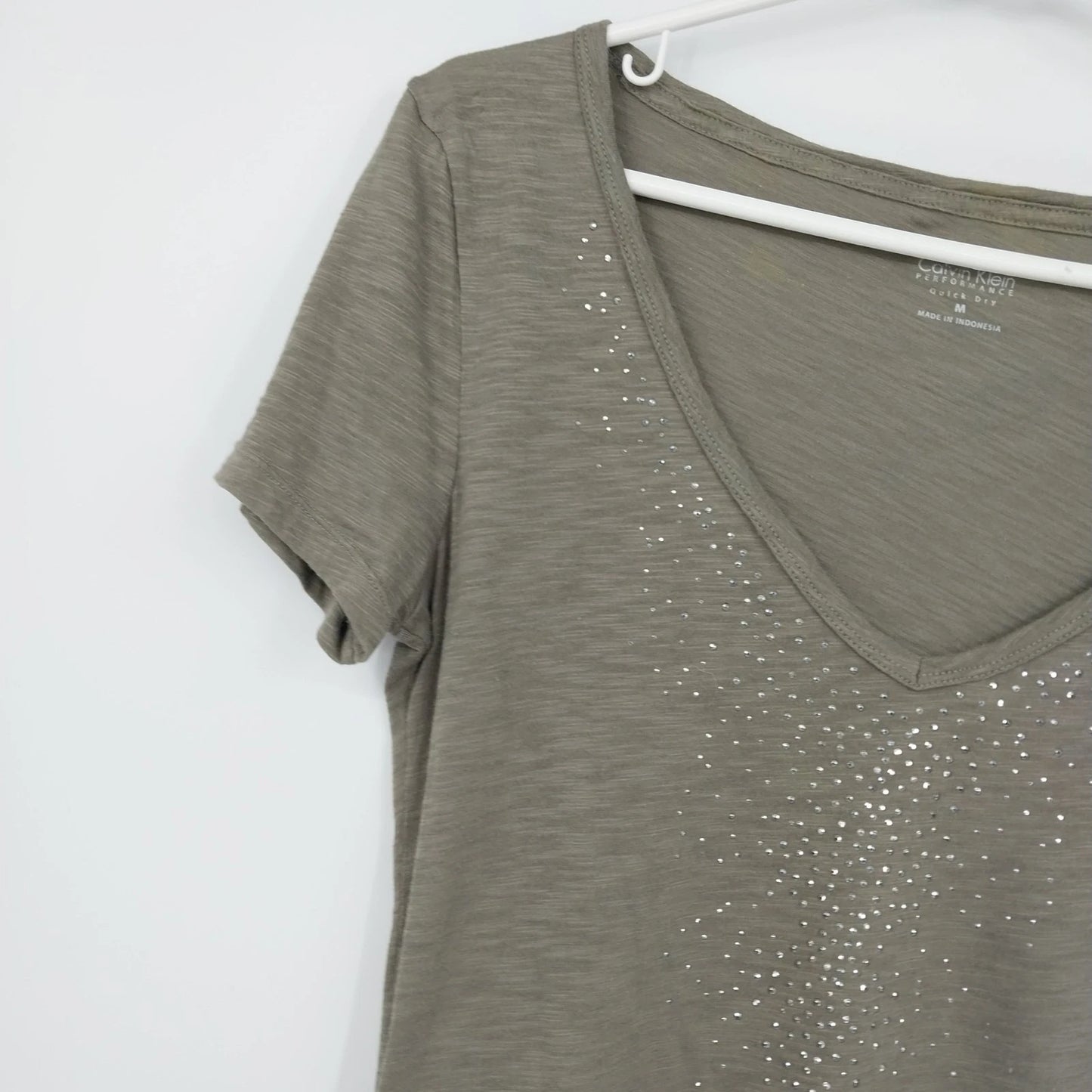 Calvin Klein Performance Quick Dry Rhinestone V-Neck T-Shirt Women's Medium