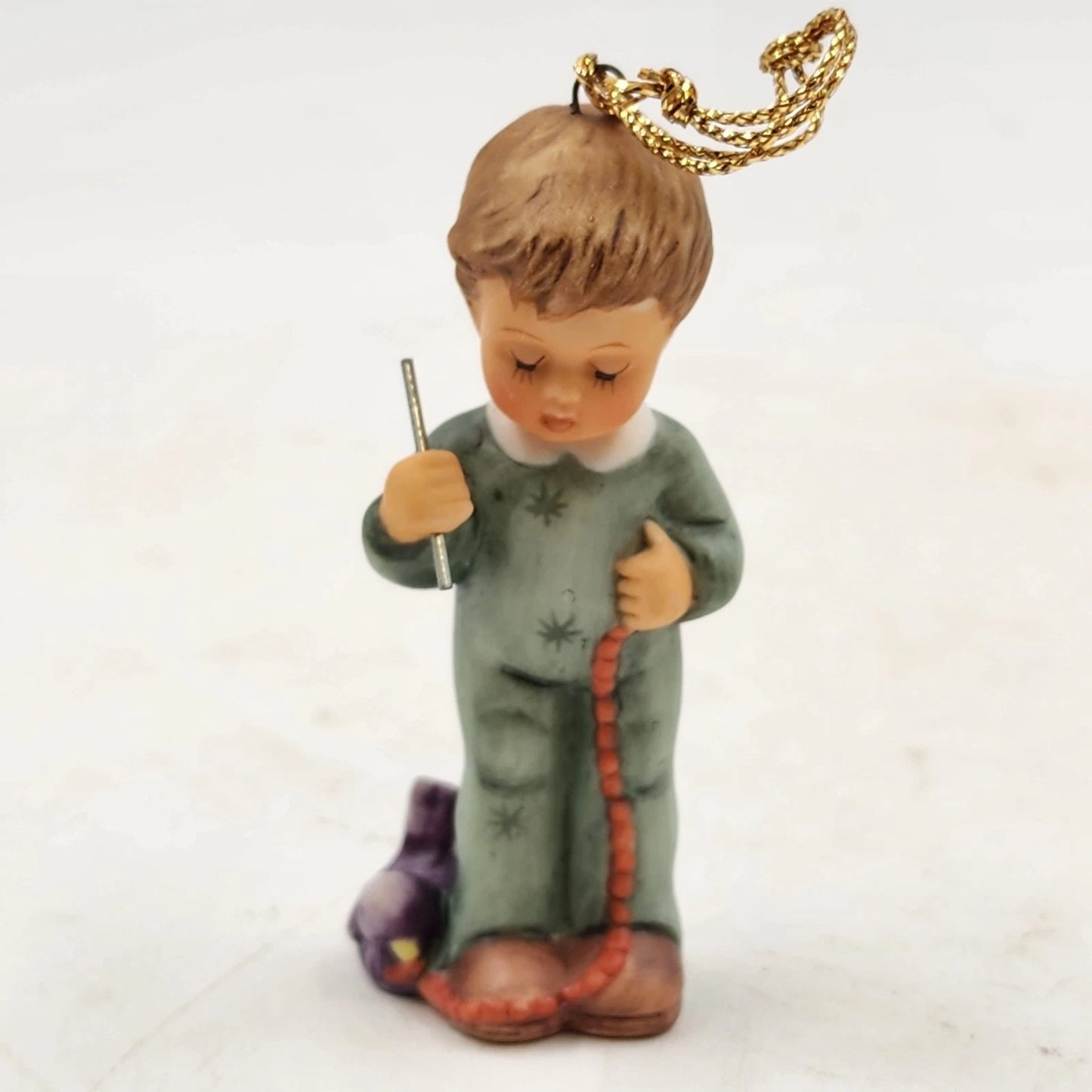 Berta Hummel STRINGING CRANBERRIES Ornament Goebel BH-45 Retired 2.75" 1997