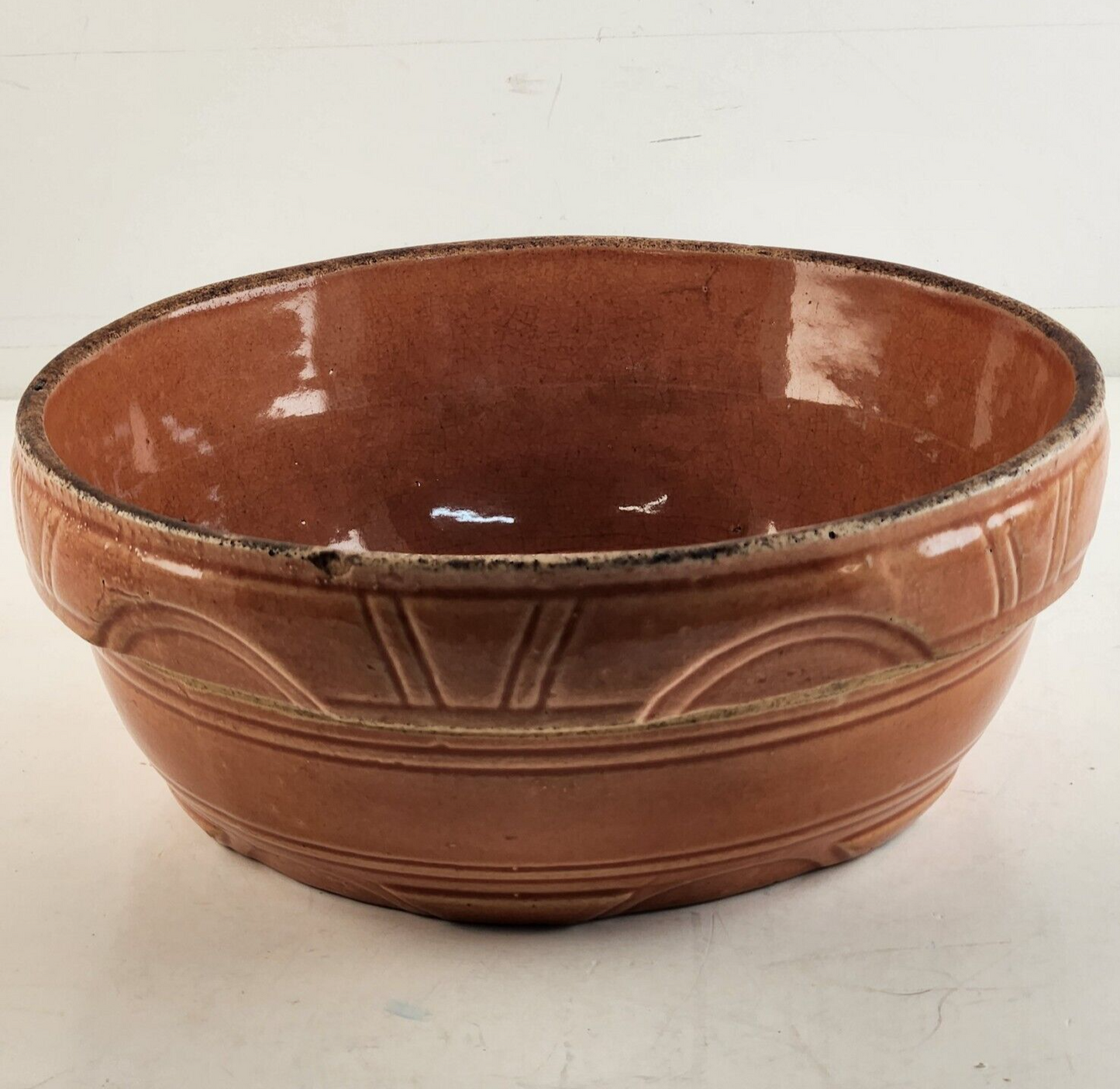 Watt Pottery Ovenware Brown Crock Bowl Heavy Rim USA 8½" Across x 3" H Vintage