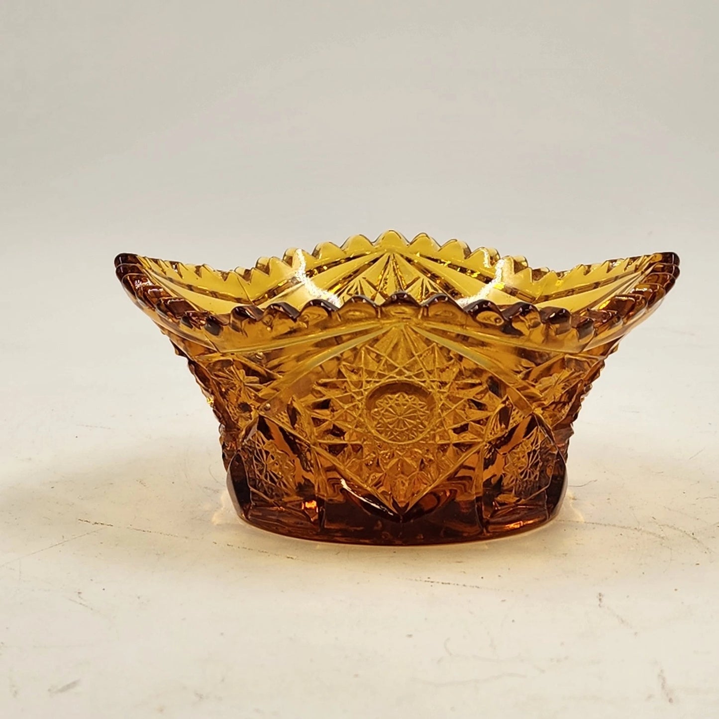 LE Smith Amber Glass Candy Nut Dish 6" Starburst Pattern Sawtooth Rim
