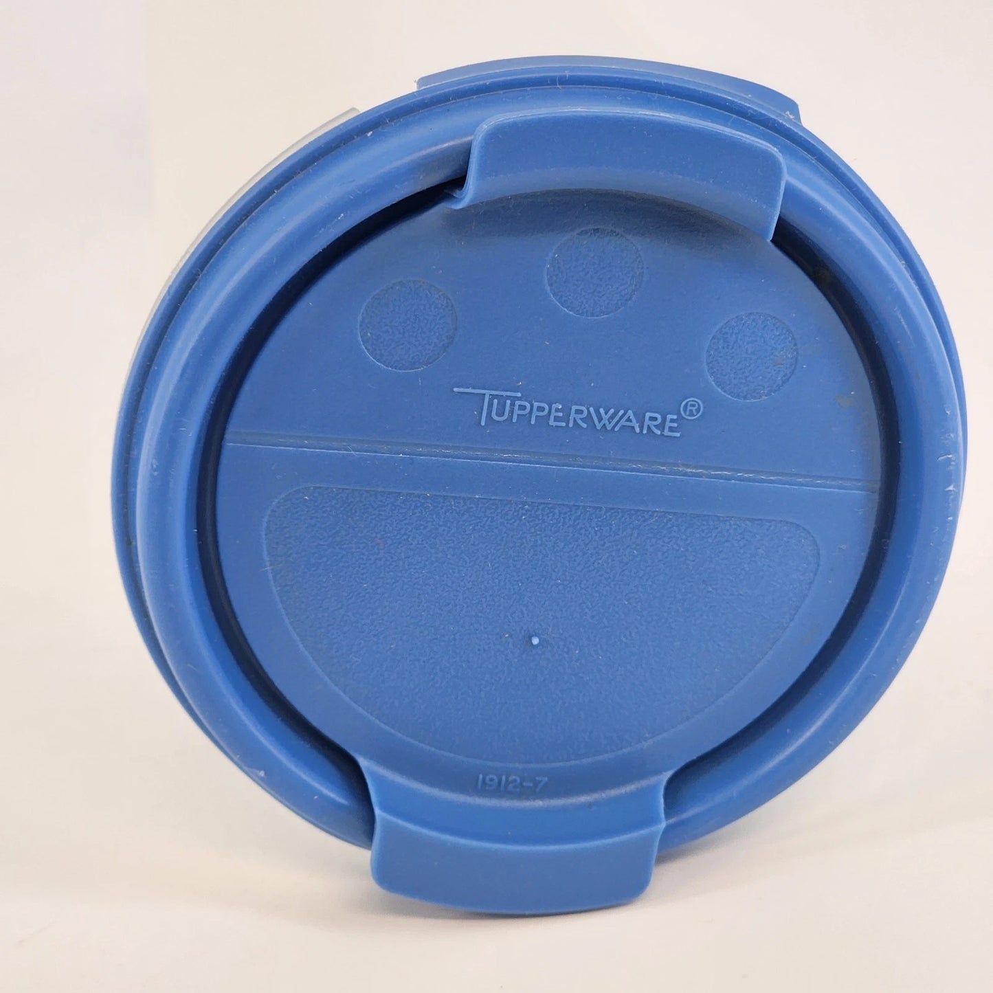 Tupperware 1912-7 Modular Mates Round #4 Sheer 30 oz Container with Blue Lid Vtg